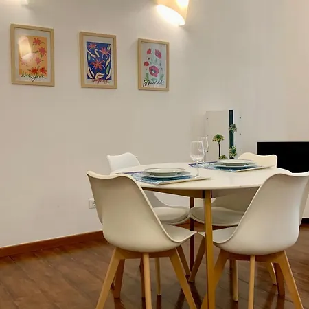 Mary Shelley - Elegant 2 Bedrooms With Balcony Appartement